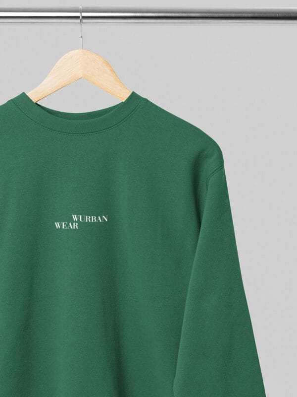 de never waste talent groene sweater van wurban wear is een sport sweater vol motivatie